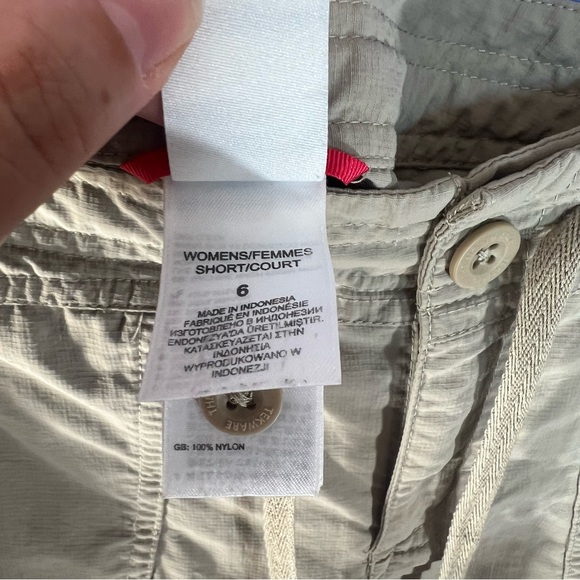 North Face Convertible Hiking Pants - Picture 5 of 9